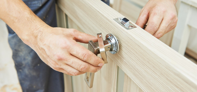 interior door repair Ives Estates